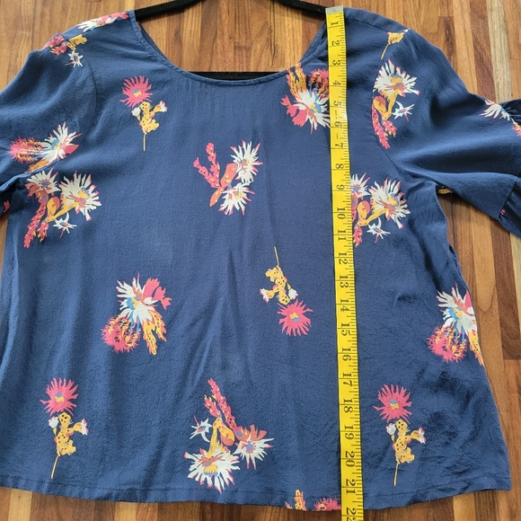 Madewell Silk Ruffle-Sleeve Top in Cactus Flower - Picture 4 of 9